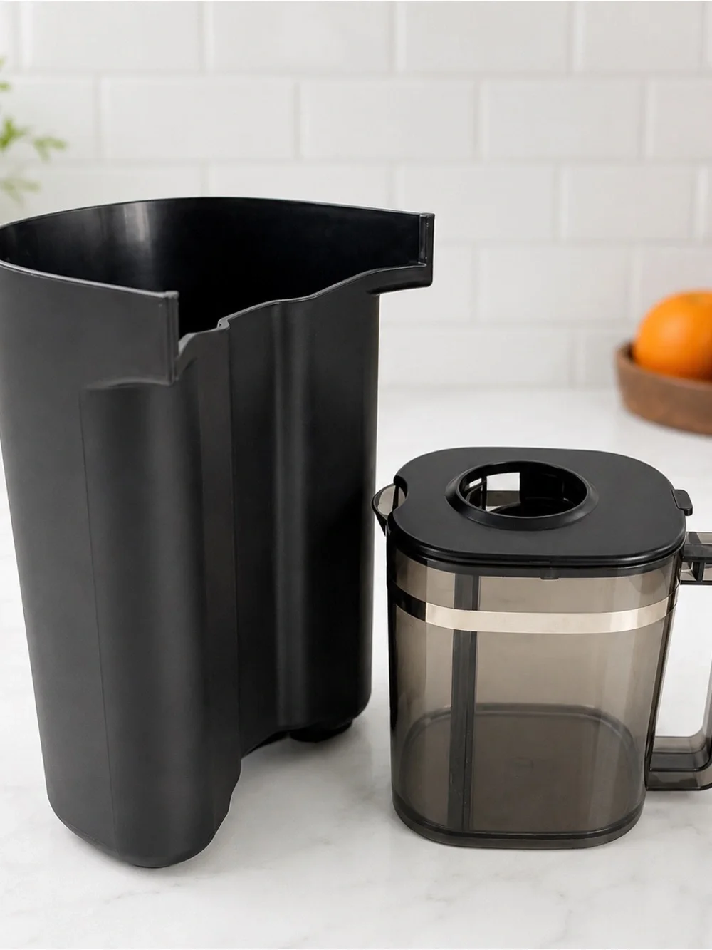 Cuisinart CJE-1000P1 1000 Watt 5 Speed  Juice Extractor Never Used